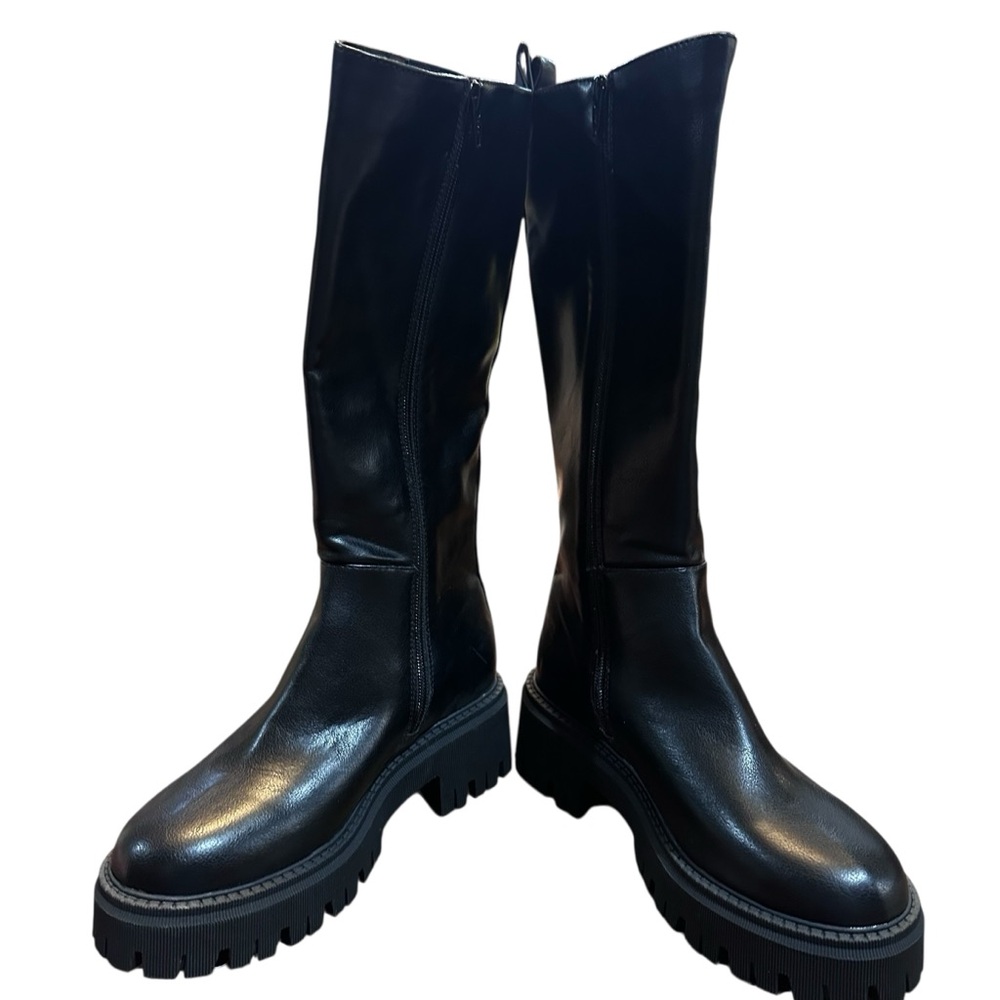 Women’s Dolce Vita GEO Knee-High Boots
Size 6